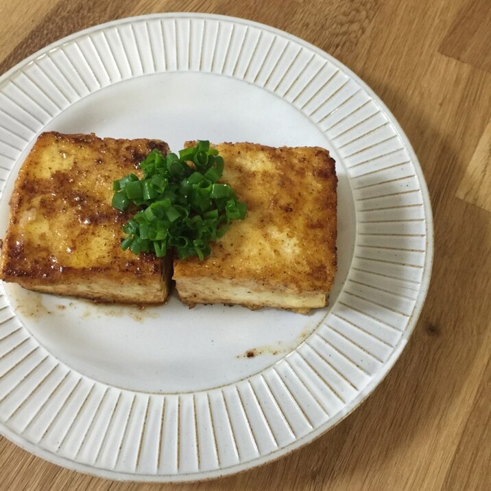 節約料理＊バター醤油味の豆腐ステーキ。
